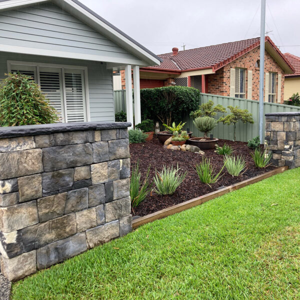 Dry Stacked | Bluestone | Front Fence